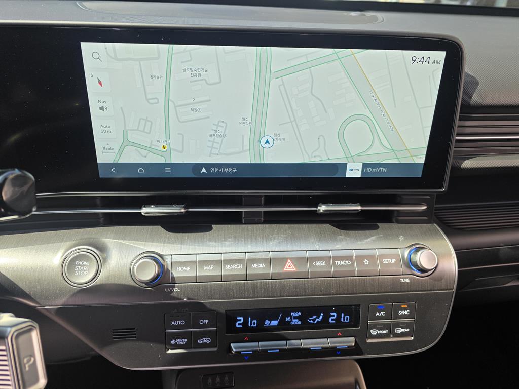 HYUNDAI Kona - Vista 7