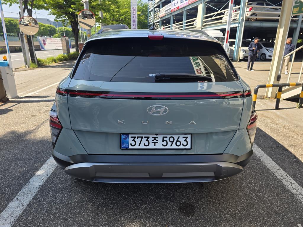 HYUNDAI Kona - Vista 3