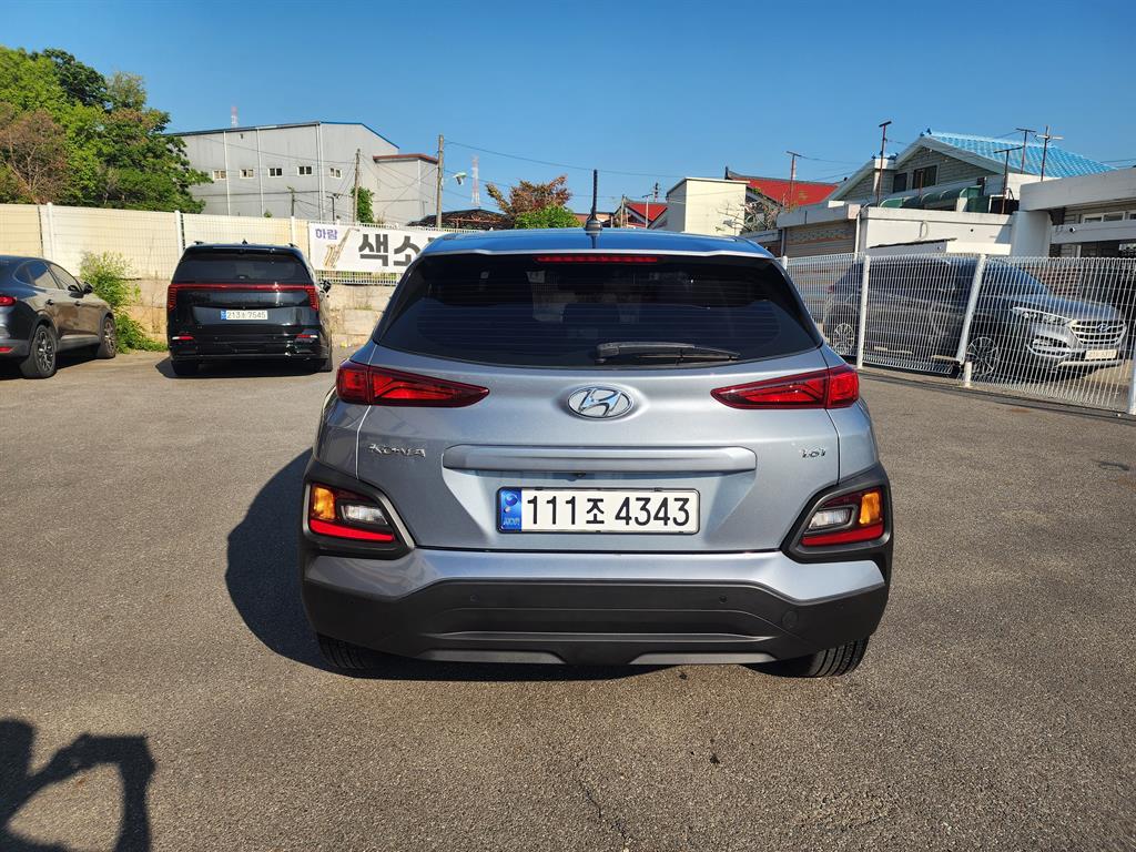 HYUNDAI Kona - Vista 8