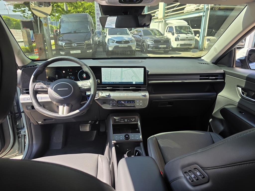HYUNDAI Kona - Vista 11