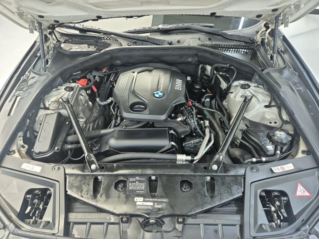 BMW 5 Series 2015 Blanco - Importación desde Corea - HF Imports Iquique - Foto 17