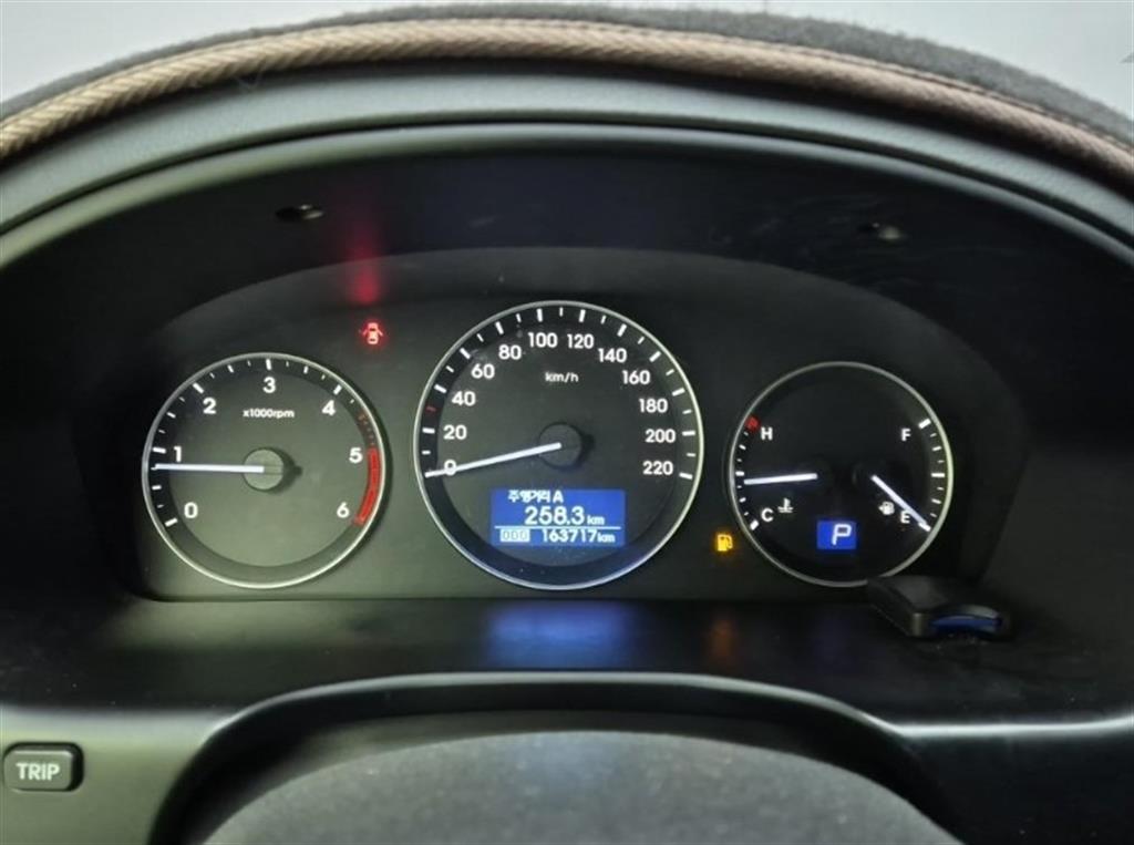 HYUNDAI Starex - Vista 6