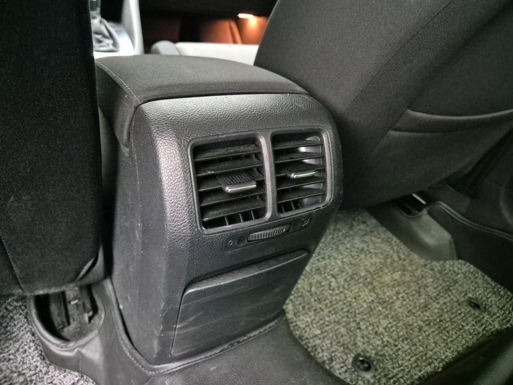 Volkswagen Golf - Vista 6