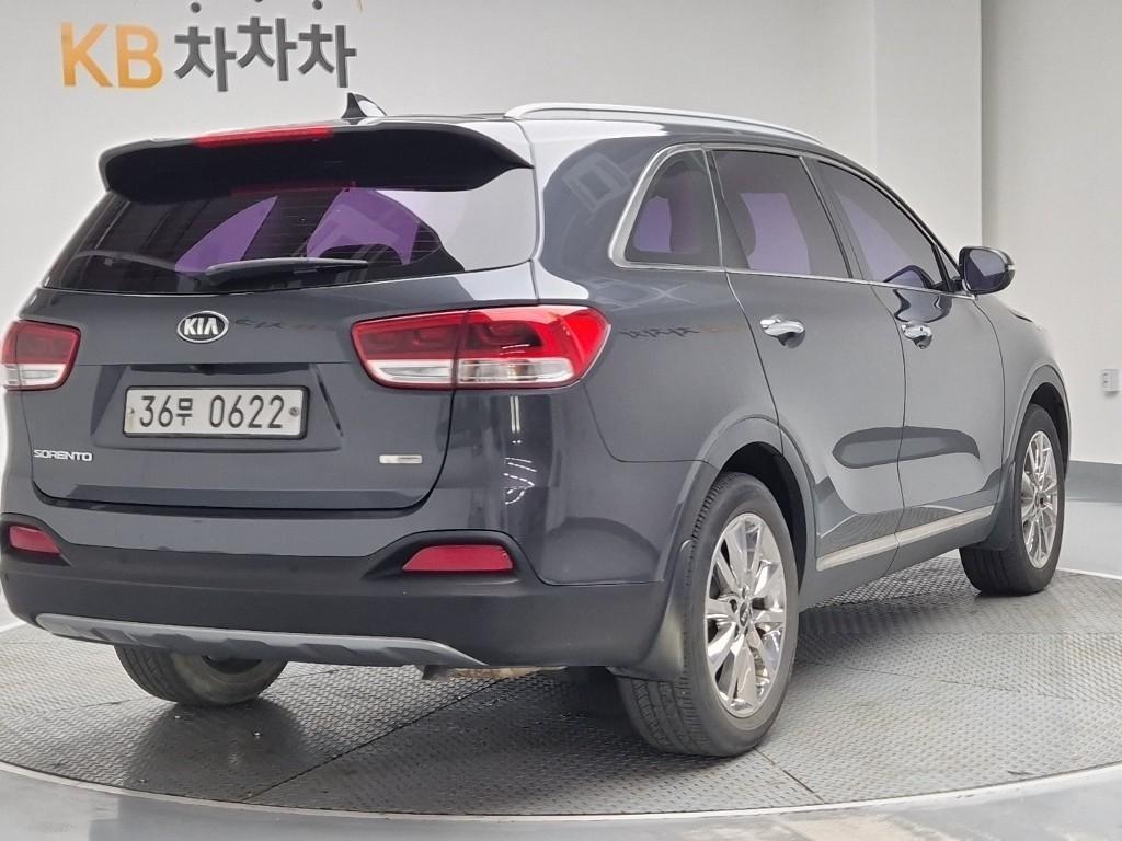 KIA Sorento - Vista 3