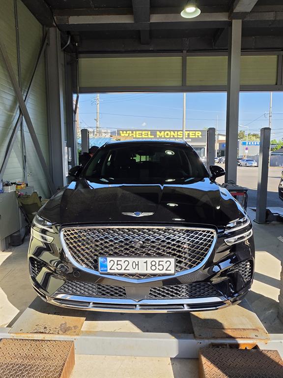 Genesis GV70 2022 Negro - Importación desde Corea - HF Imports Iquique - Foto 1