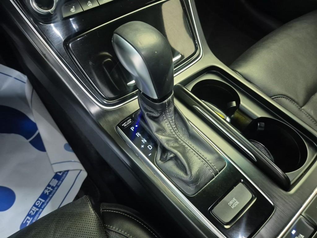 HYUNDAI Grandeur - Vista 8