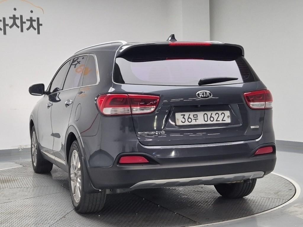 KIA Sorento - Vista 4