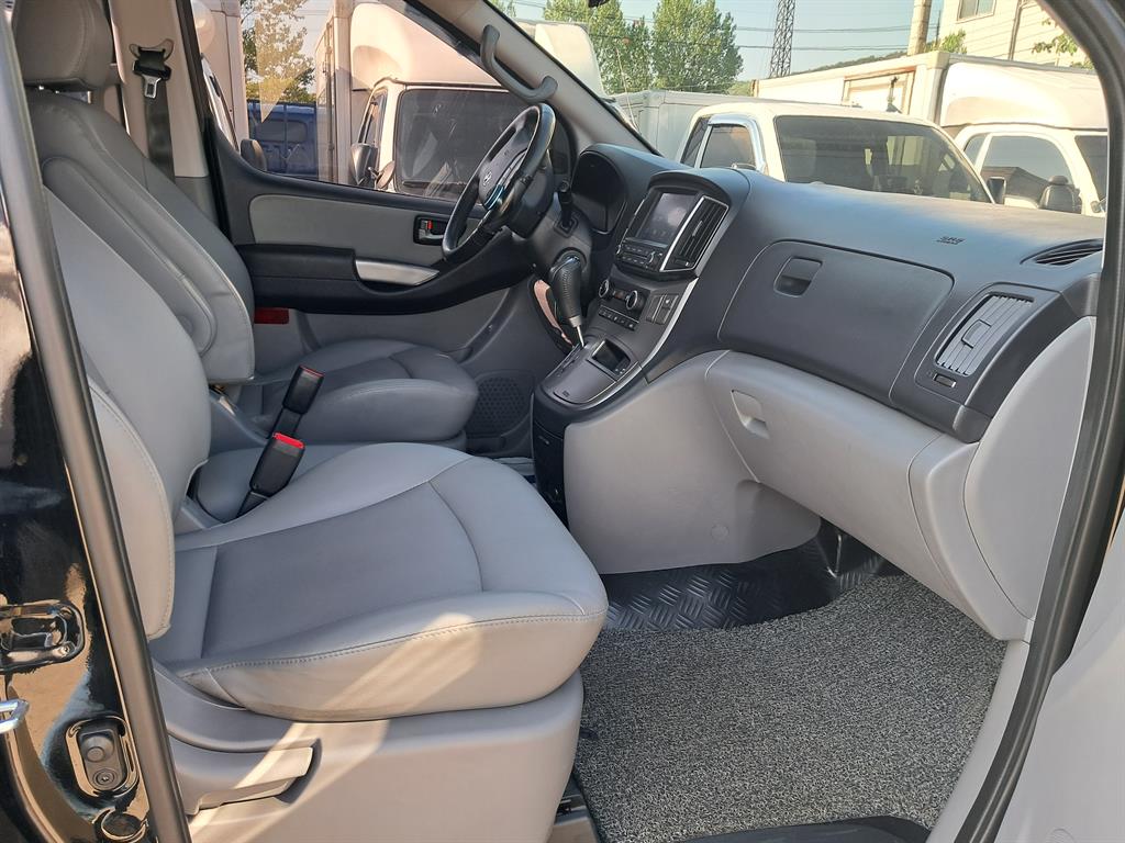 HYUNDAI Starex 2020 Negro - Importación desde Corea - HF Imports Iquique - Foto 14