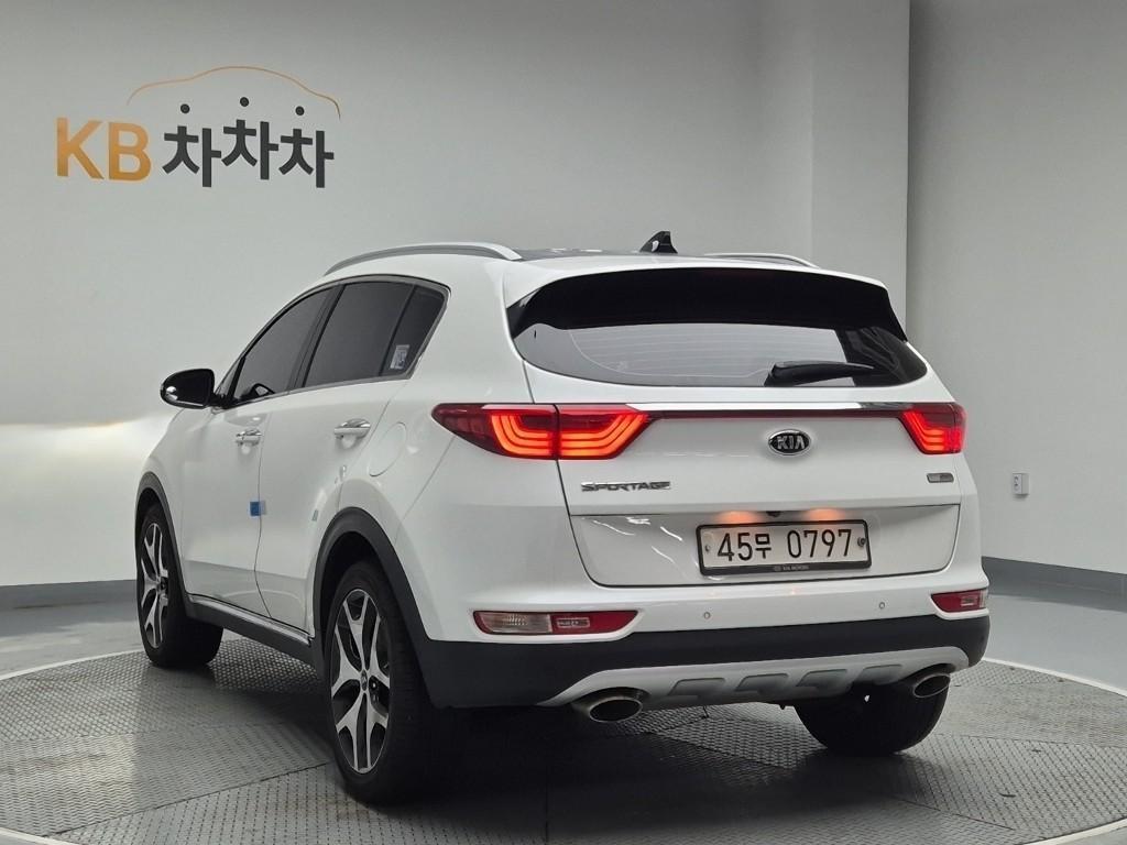 KIA Sportage - Vista 4