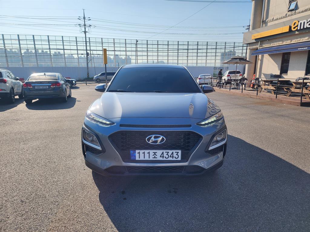 HYUNDAI Kona - Vista 3