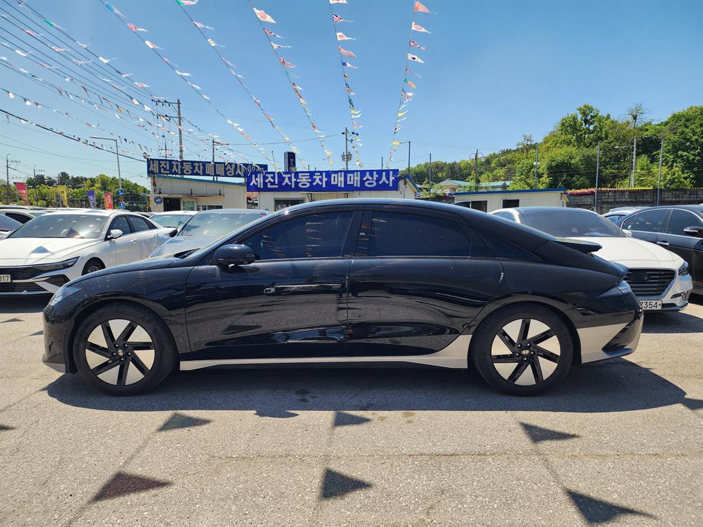 HYUNDAI Ioniq 6 - Vista 5