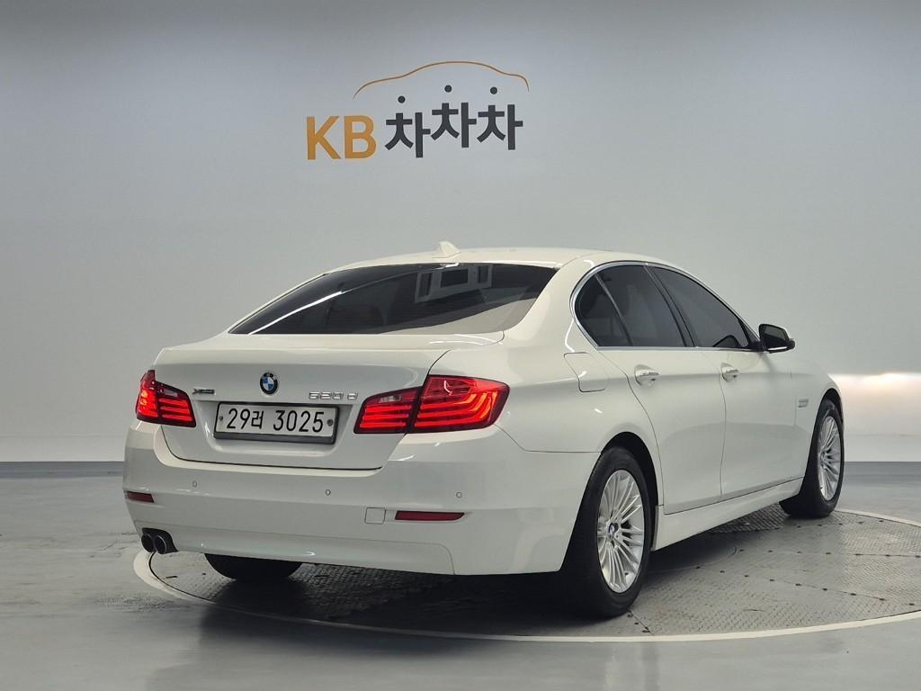 BMW 5 Series - Vista 3