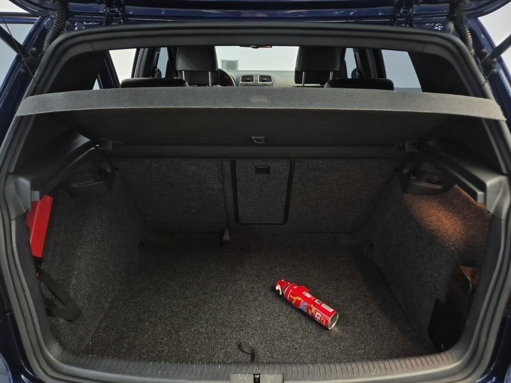 Volkswagen Golf - Vista 7