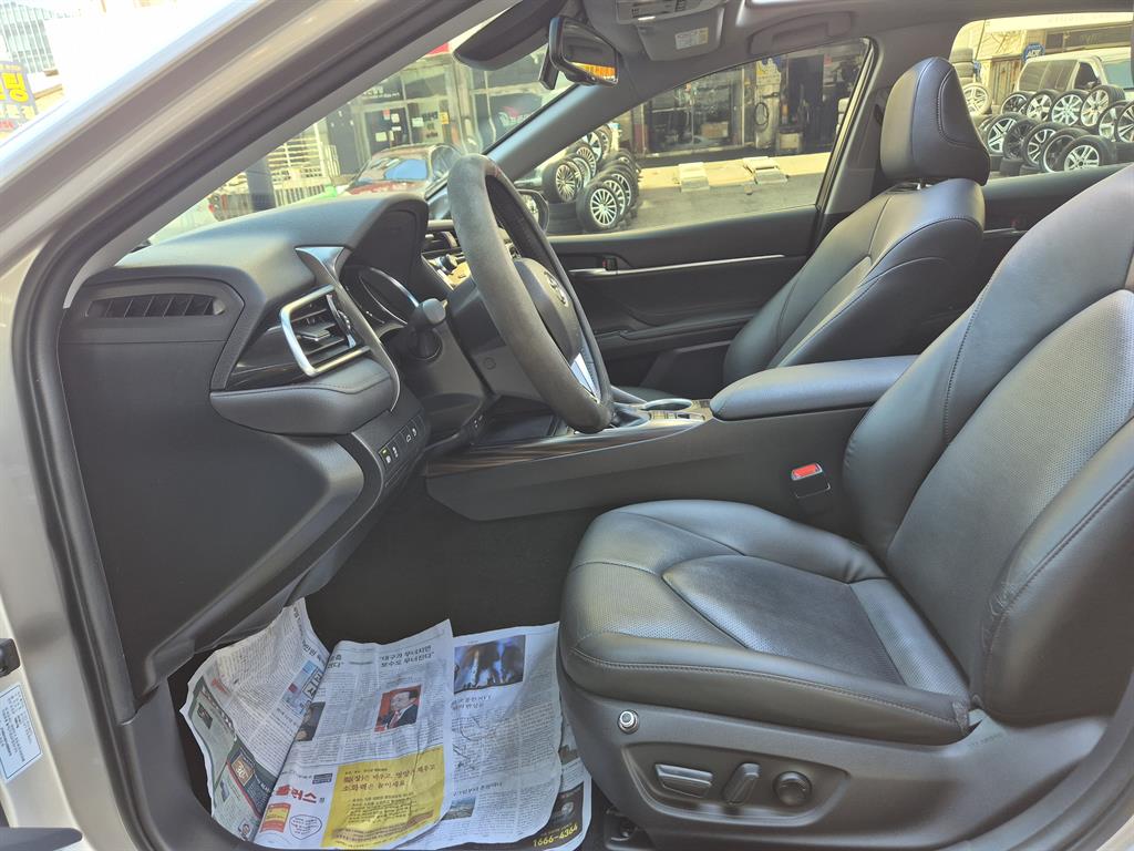 Toyota Camry 2018 the color of pearl - Importación desde Corea - HF Imports Iquique - Foto 15
