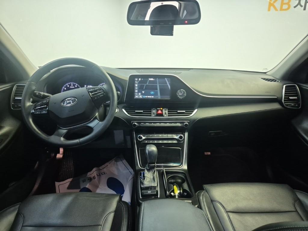 HYUNDAI Grandeur - Vista 7