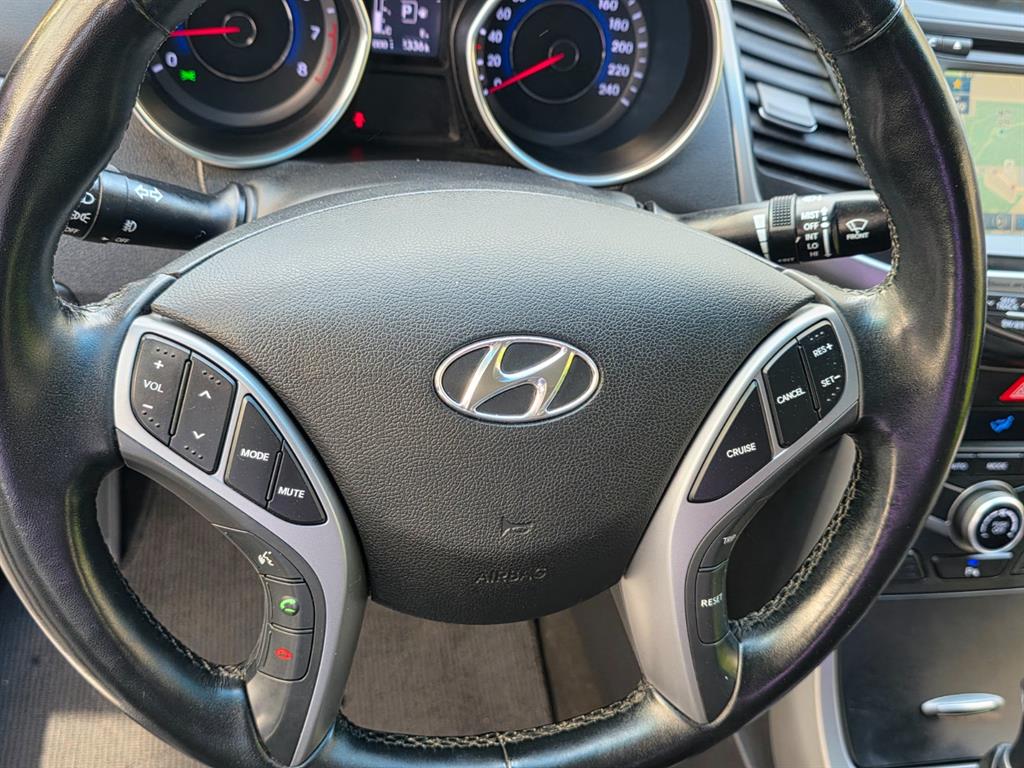 HYUNDAI Avante - Vista 6
