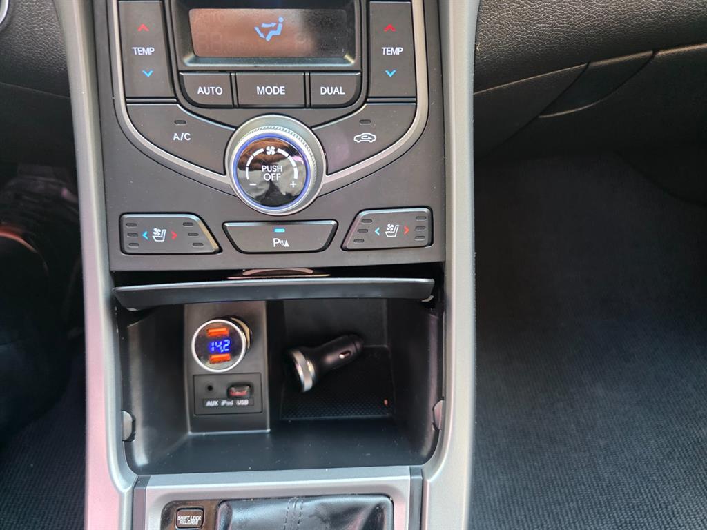 HYUNDAI Avante 2015 Gris - Importación desde Corea - HF Imports Iquique - Foto 14