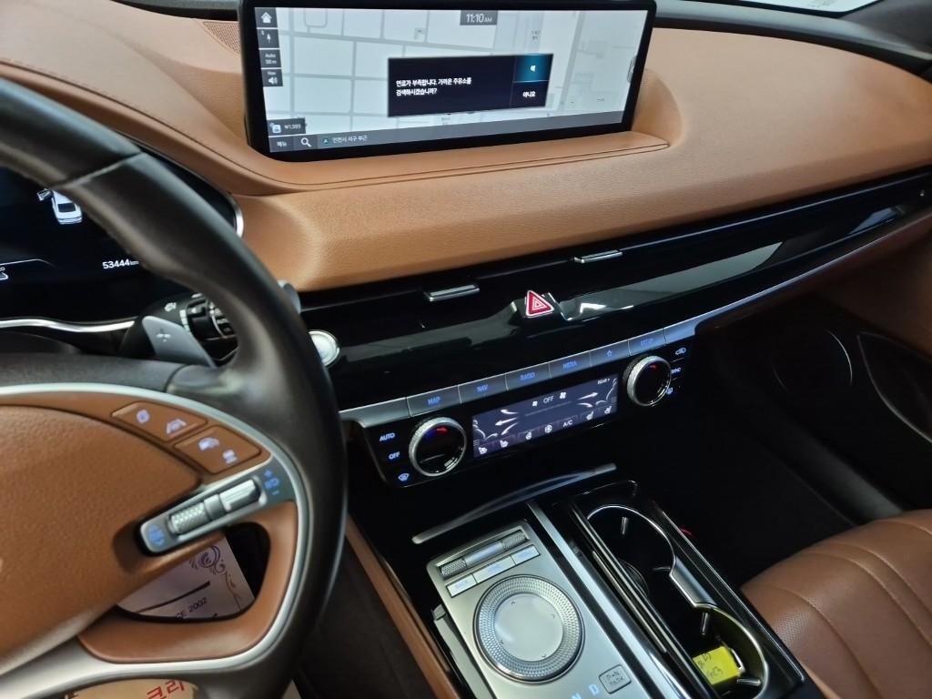 Genesis G80 - Vista 10