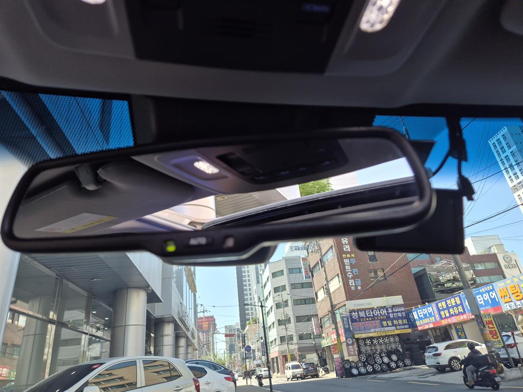 Toyota Camry 2018 the color of pearl - Importación desde Corea - HF Imports Iquique - Foto 14