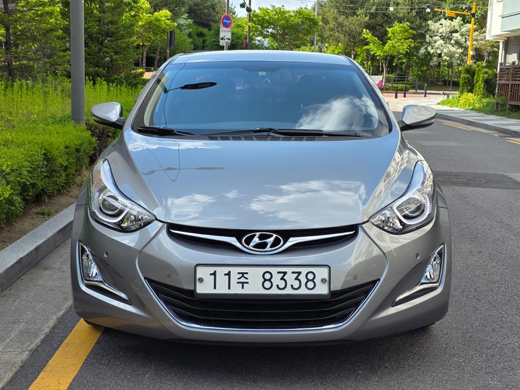 HYUNDAI Avante 2015 Gris - Importación desde Corea - HF Imports Iquique - Foto 1