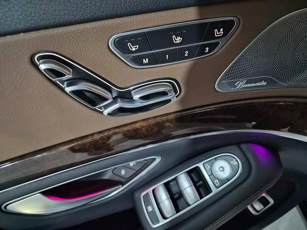 Mercedes Benz S Class - Vista 12