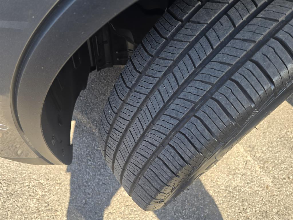 SAMSUNG QM6 2020 Gris - Importación desde Corea - HF Imports Iquique - Foto 17