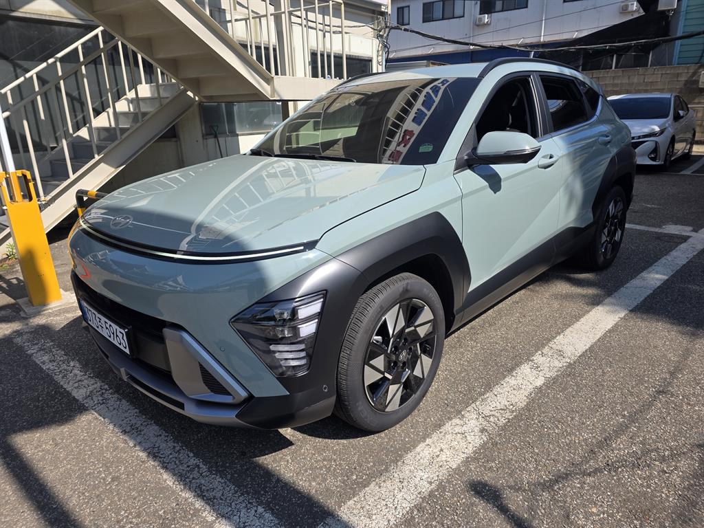 HYUNDAI Kona - Vista 2