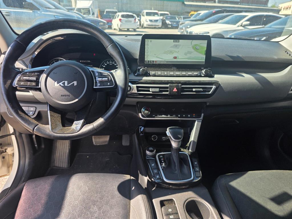 KIA Seltos 2022 Blanco - Importación desde Corea - HF Imports Iquique - Foto 17