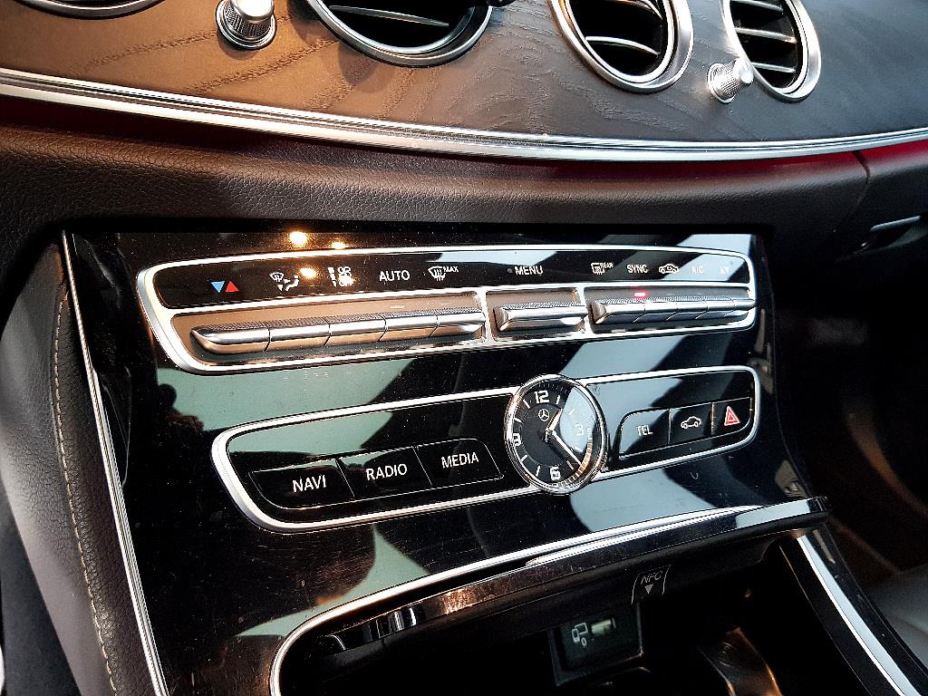 Mercedes Benz E class - Vista 11