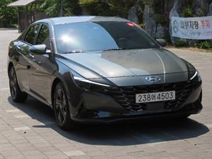 HYUNDAI Avante - Vista 4