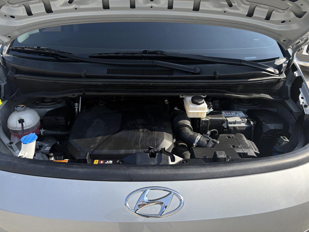 HYUNDAI Staria - Vista 6