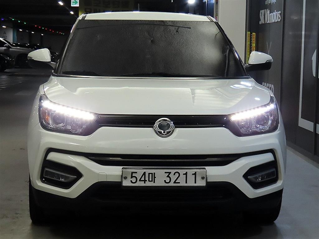 Ssangyong Tivoli - Vista 2