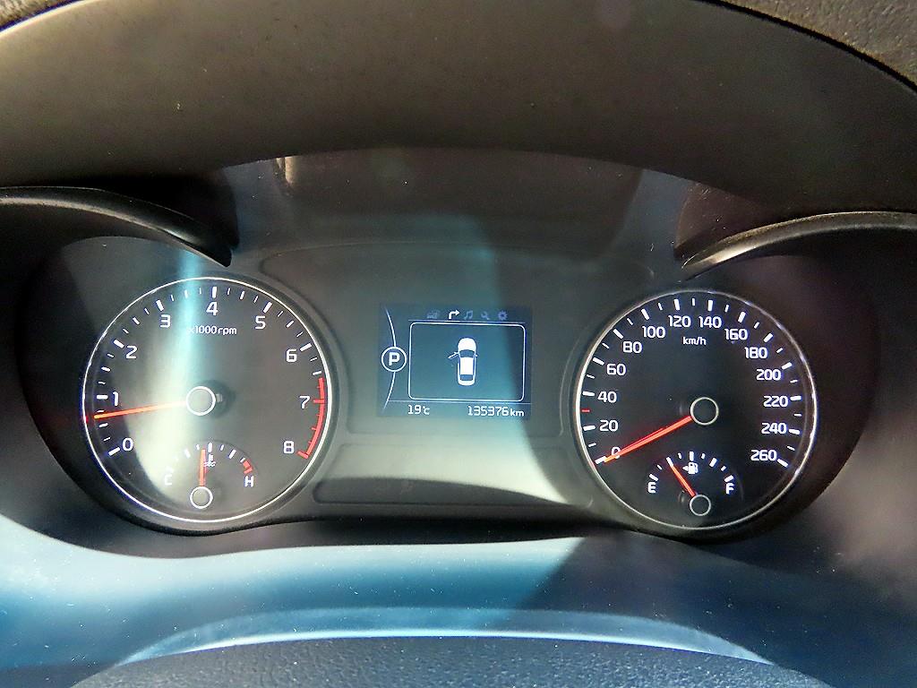 KIA K5 - Vista 9