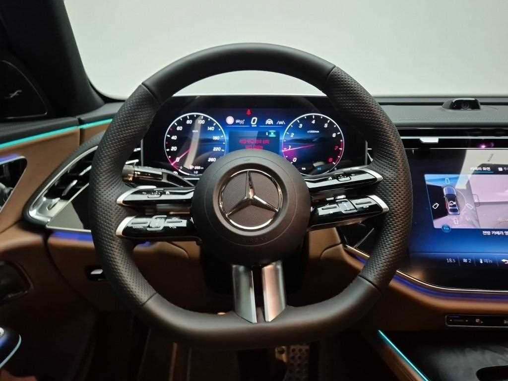 Mercedes Benz E class - Vista 9