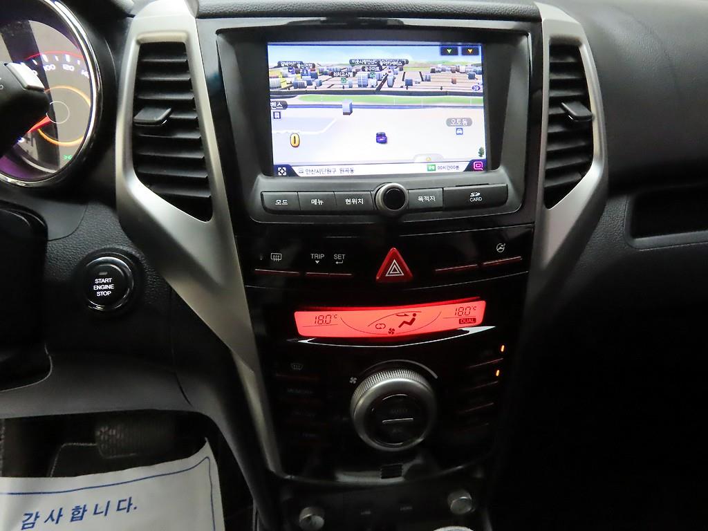 Ssangyong Tivoli - Vista 10