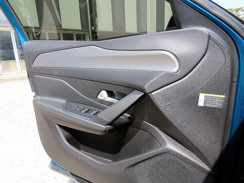 Peugeot 408 - Vista 11