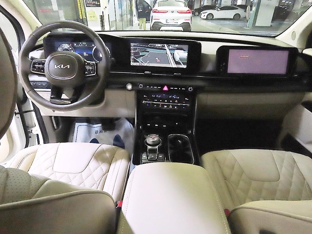 KIA Carnival - Vista 10