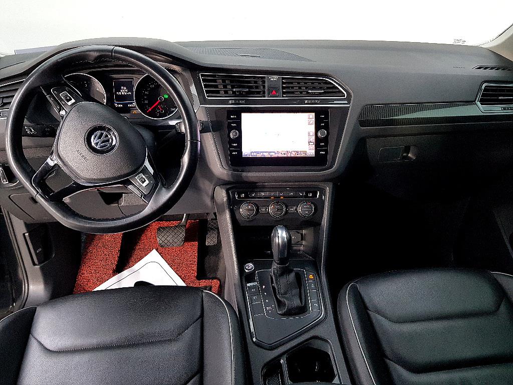 Volkswagen Tiguan - Vista 5