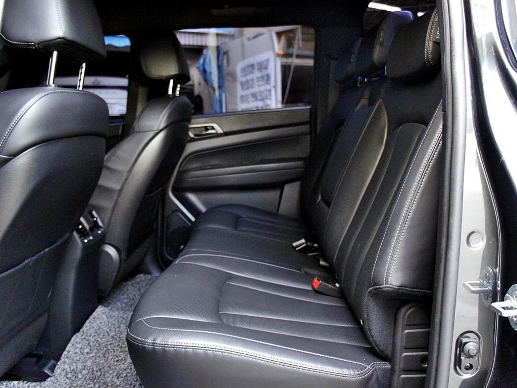 Ssangyong Rexton - Vista 11