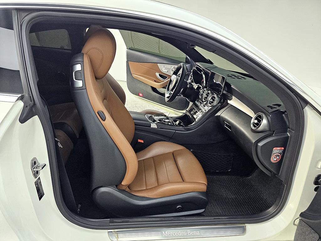 Mercedes Benz C Class - Vista 5