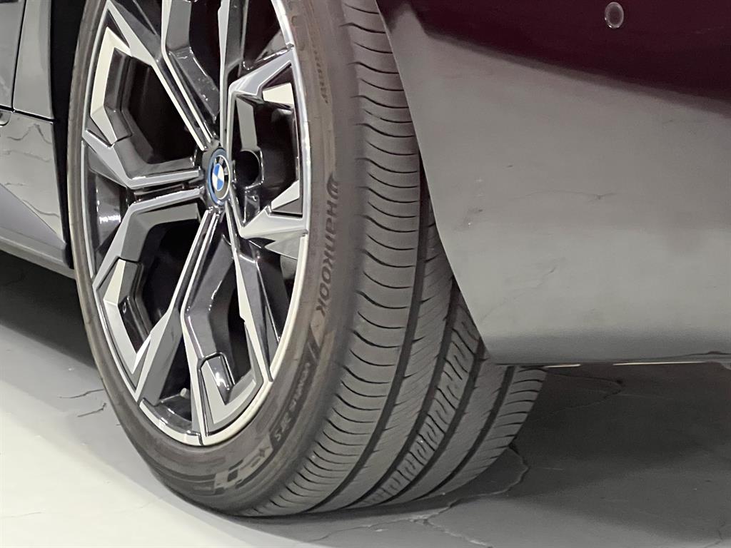 BMW i4 - Vista 7