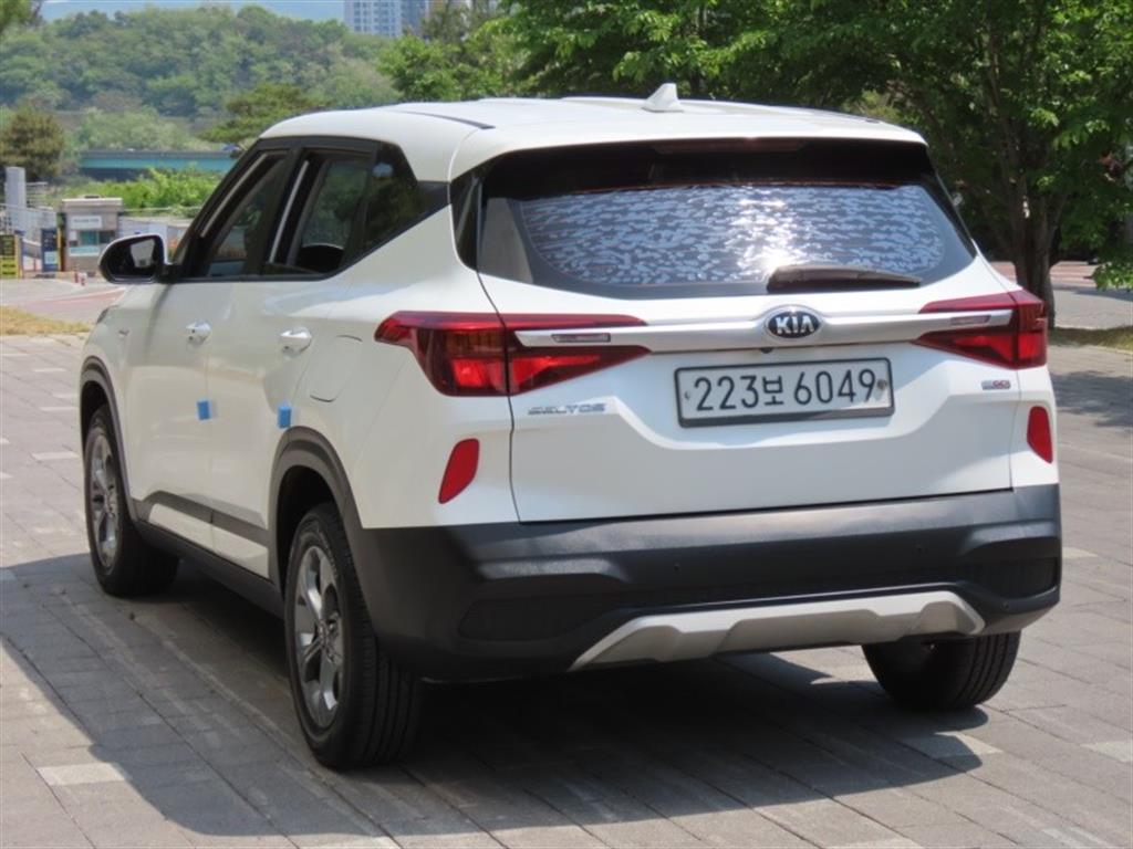 KIA Seltos - Vista 7