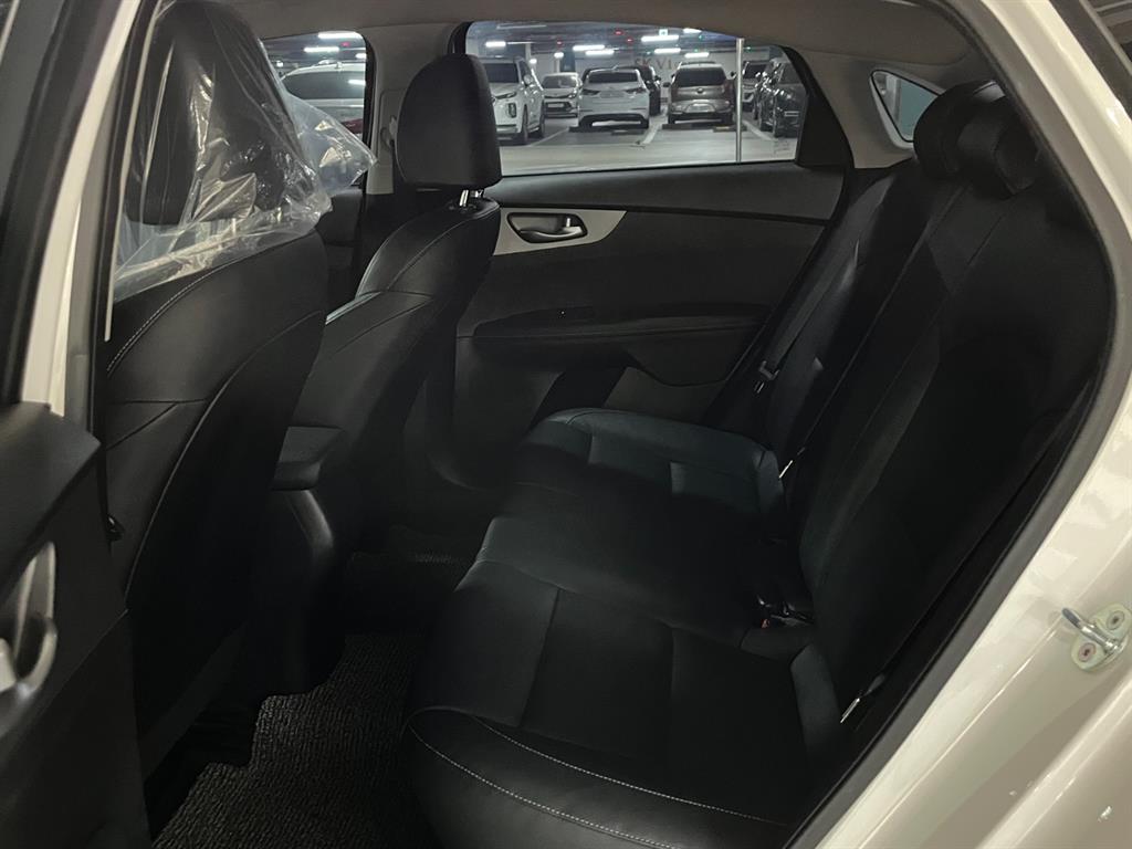 KIA K3 - Vista 6