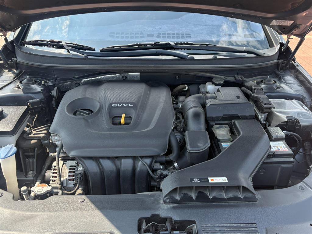 HYUNDAI Sonata - Vista 6