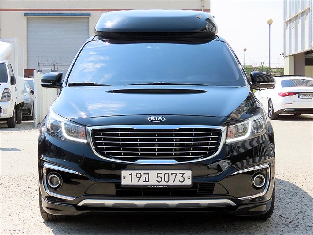 KIA Carnival 2018 - Importación desde Corea - HF Imports Iquique - Foto 1