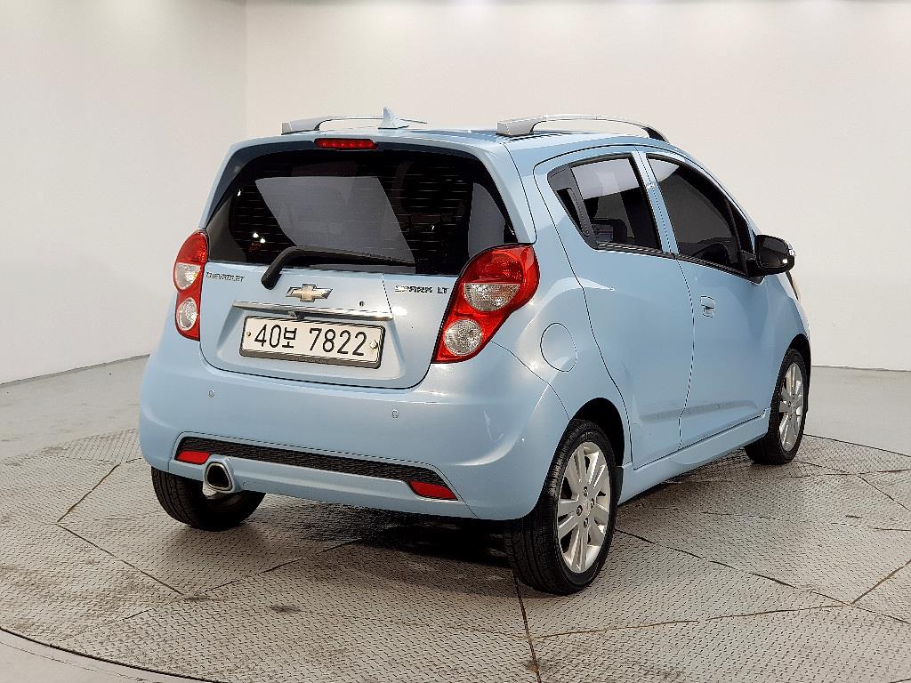 Chevrolet Spark - Vista 4