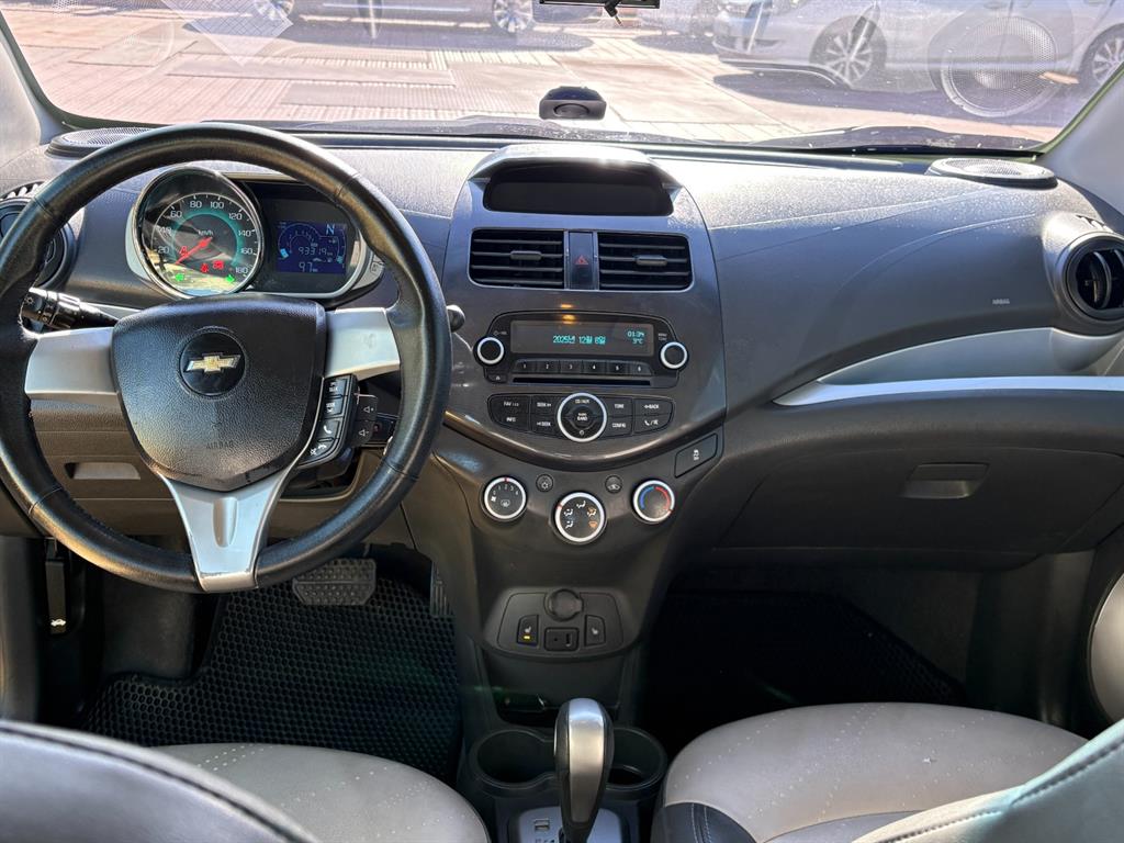 Chevrolet Spark - Vista 5