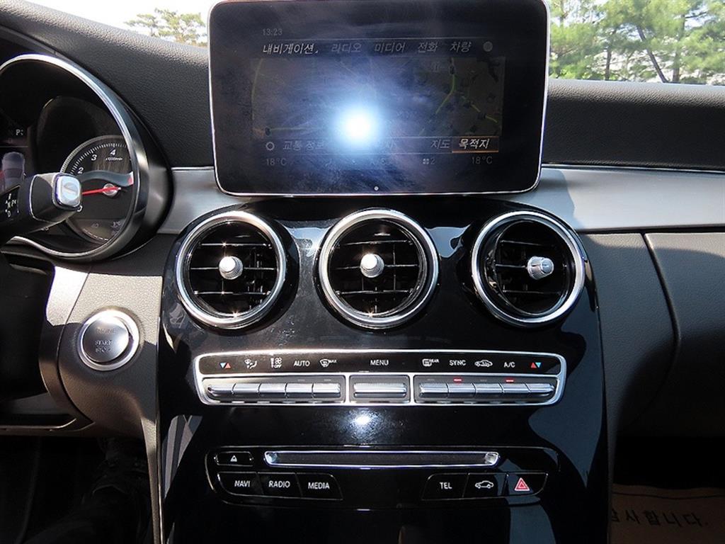 Mercedes Benz C Class 2018 Blanco - Importación desde Corea - HF Imports Iquique - Foto 13