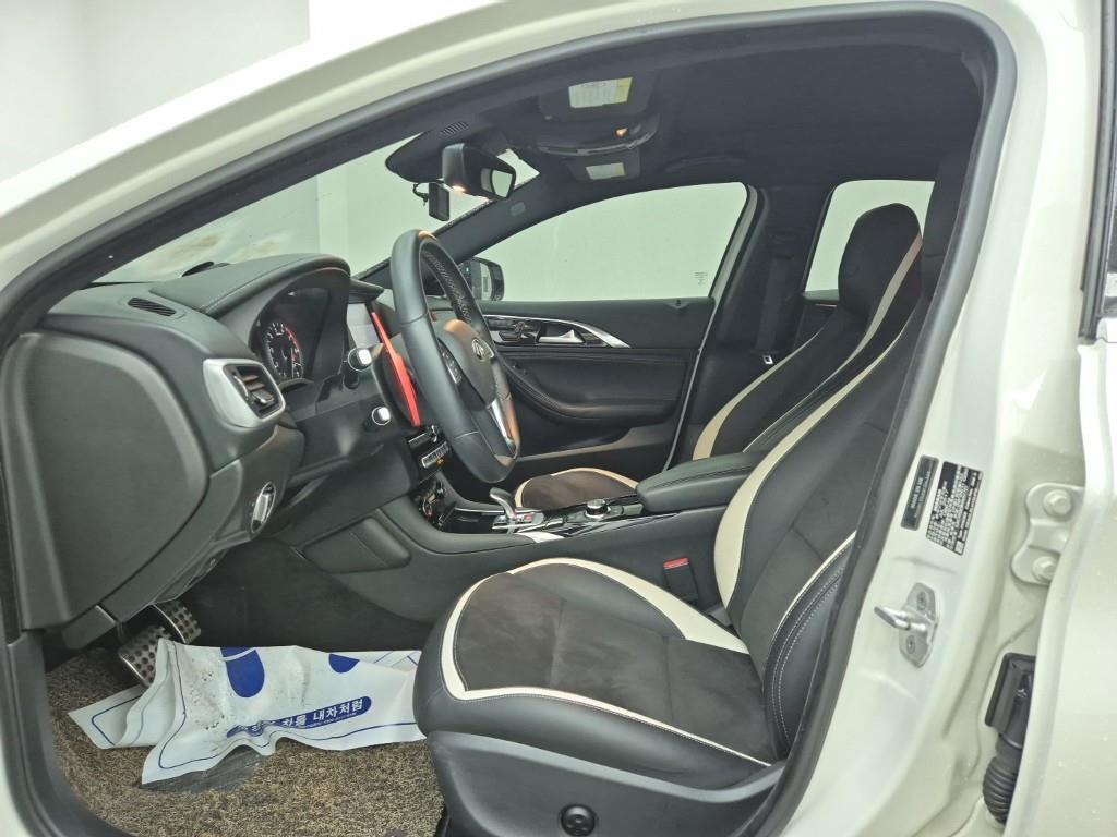 Infiniti Q - Vista 11