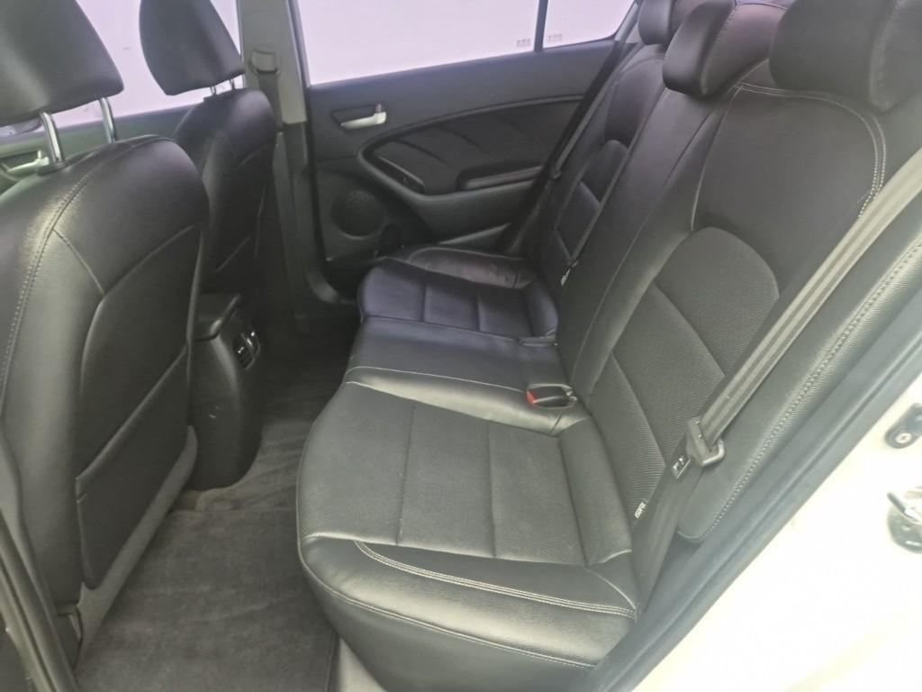 KIA K3 2015 Blanco - Importación desde Corea - HF Imports Iquique - Foto 14